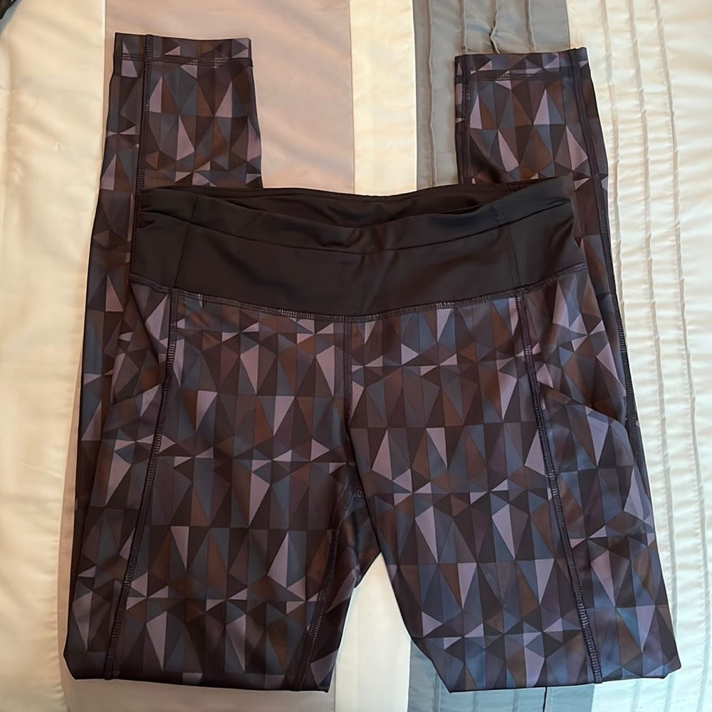 Lululemon Diamond Pattern Leggings